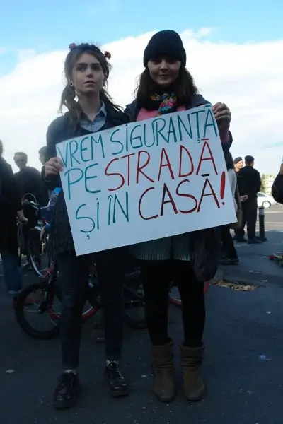 Întâlnire de lucru la CSM: Autorități și ONG-uri doresc combaterea violenței împotriva femeilor